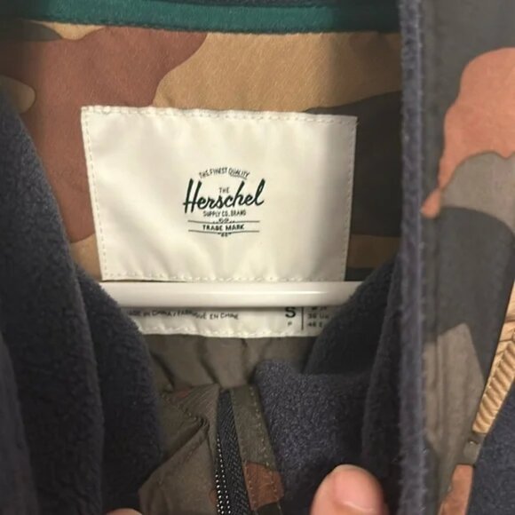 24. Herschel Fleece Zip Up Jacket Sz S - Picture 4 of 6